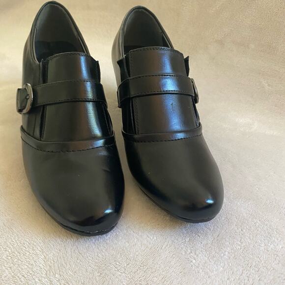 Pierre Dumas Buckled Heels Size 9 - Vintage‎ Design - Picture 7 of 12